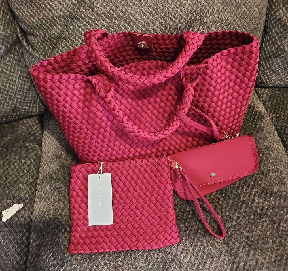 ANTONIO MELANI Deep Red Woven Tote Set - Picture 3 of 6